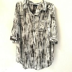 Torrid Blouse sz3 Chiffon Tie Dye